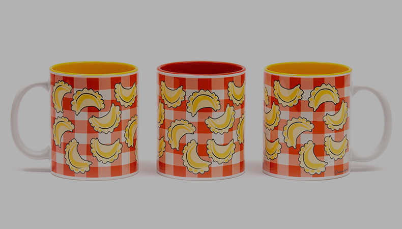 Pierogi wigilijne – czy kubek ceramiczny z nadrukiem może zastąpić talerz?